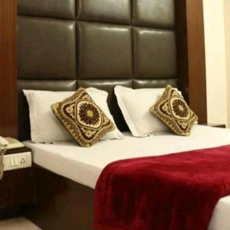 Hotel Maharaja Continental - ニューデリー エクステリア 写真