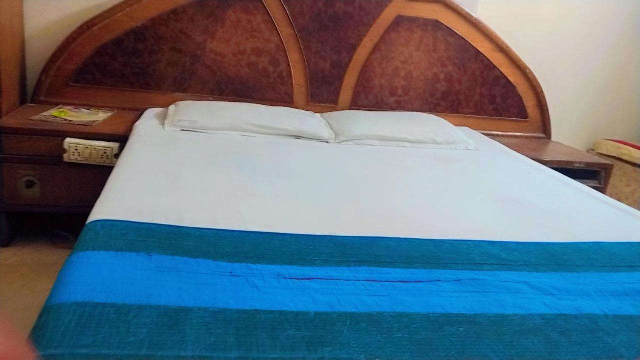 Hotel Maharaja Continental - ニューデリー エクステリア 写真