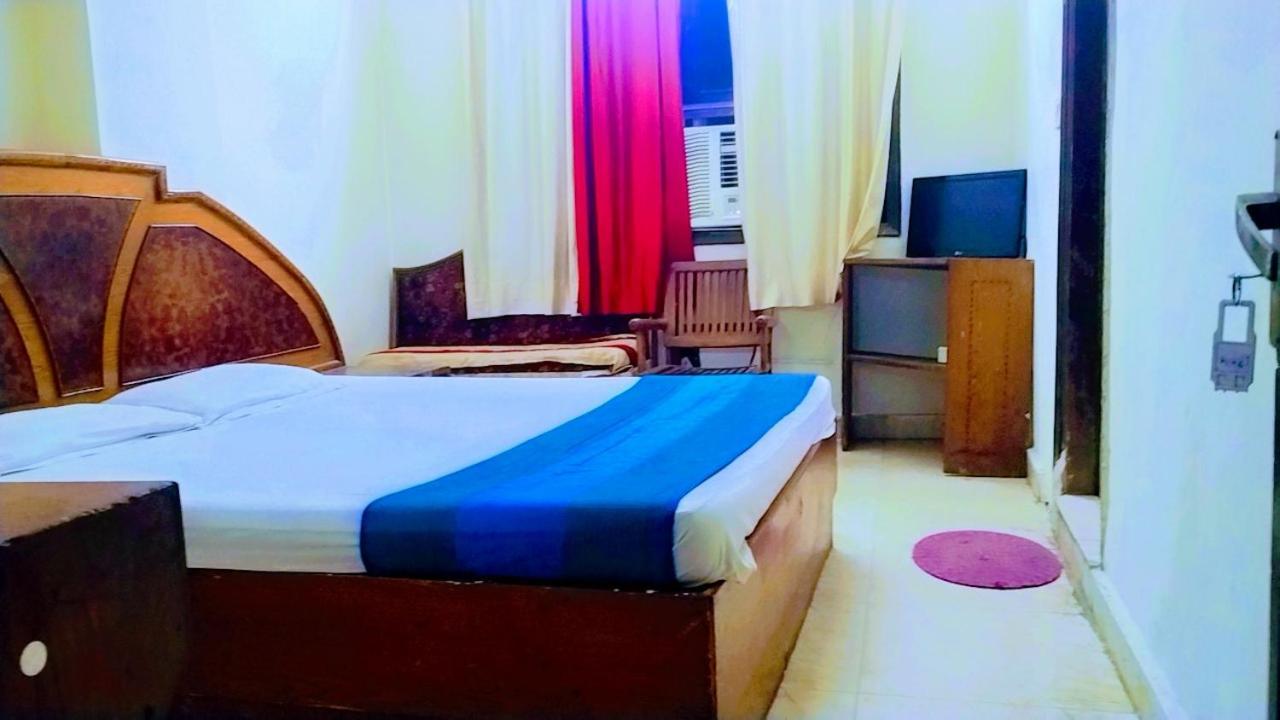Hotel Maharaja Continental - ニューデリー エクステリア 写真